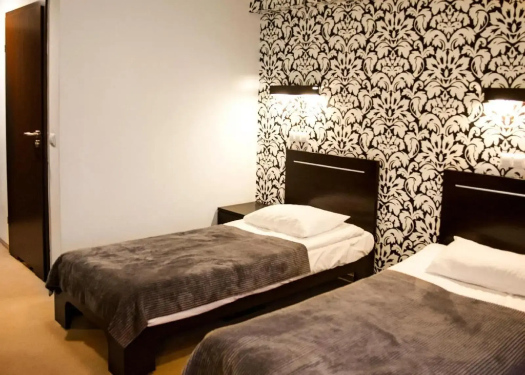 Hotton Hotel