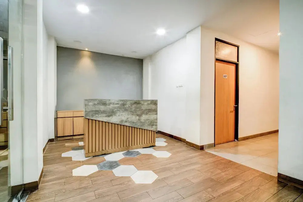 Collection O 94637 Teratai Residence