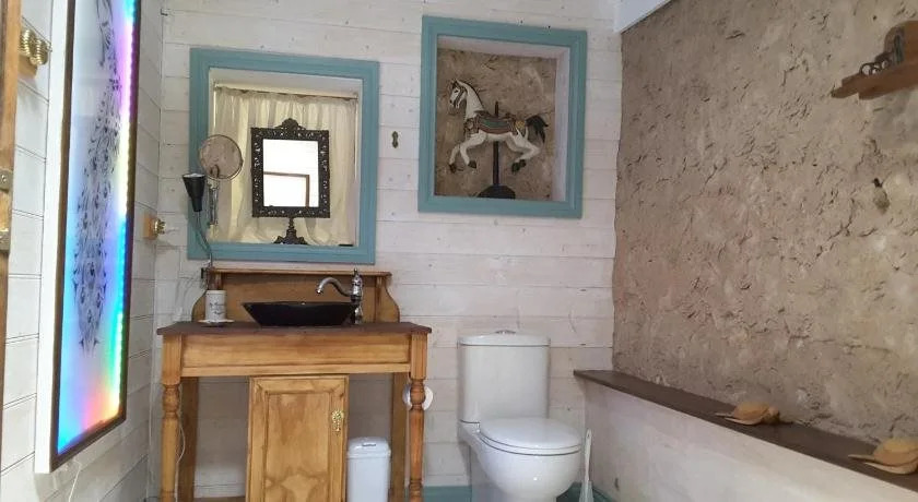 A La Folly The Retreat
