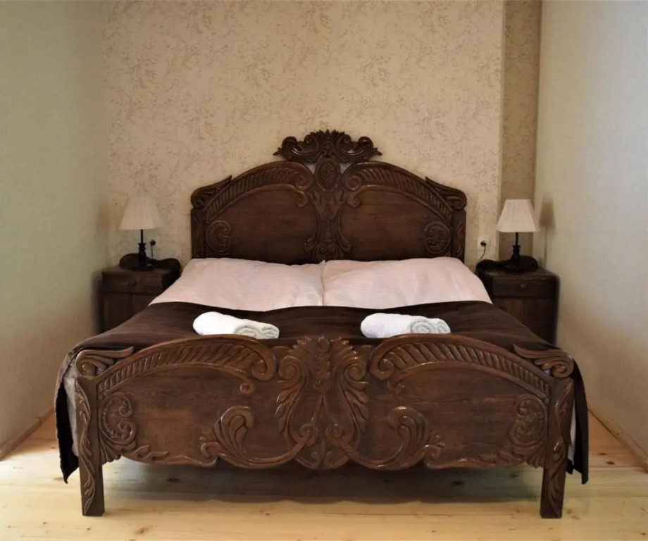 ELISOS GUESTHOUSE