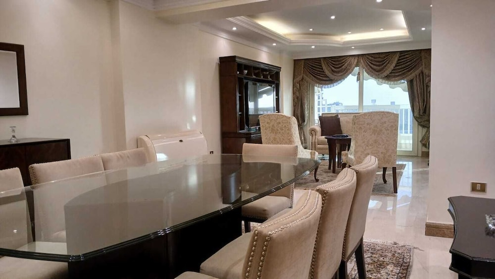 The Nile View 4BDR Apartment