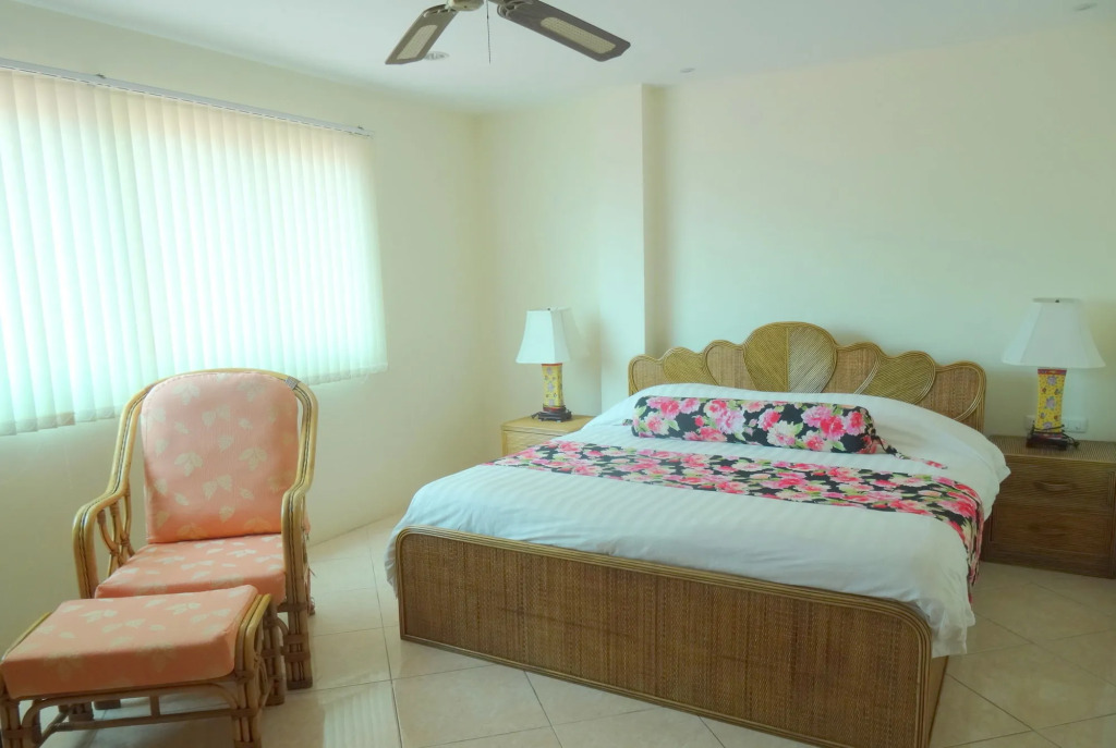 BUTTERFLY GARDEN BOUTIQUE RESIDENCE by Luxury View EX LG Apts and Villas, A Lifestyle Destination 1 to 3 bedroom units 110 to 190 sqmtr, 2 FULL Bathrooms, Rain shower, Complete kitchen, FREE Fast Fiber WIFI, 55" SMART TVs, 24-7 Staff, SPA BATH, FREE BBQ