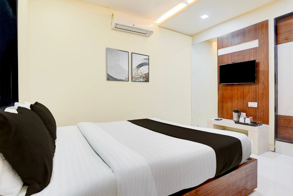 Collection O Shantivan Bus Terminal Formerly Hotel Suhagan Heights