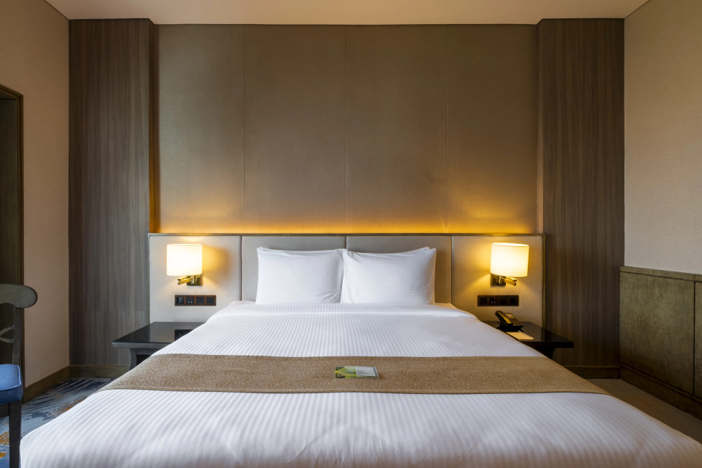 Waterfront Cebu City Hotel & Casino