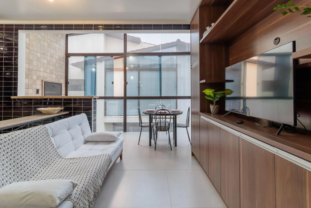 Apartamento A 650m Da Praia Floripa Sc Rub201