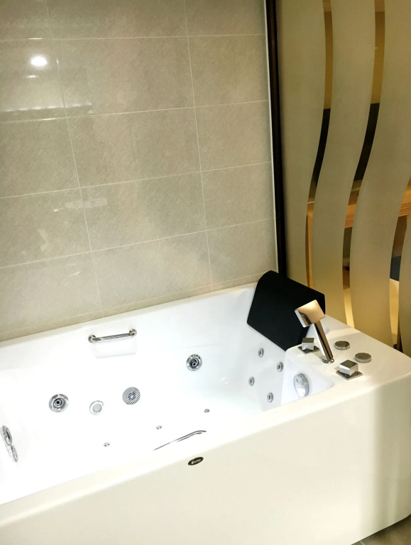 K Tourist Hotel