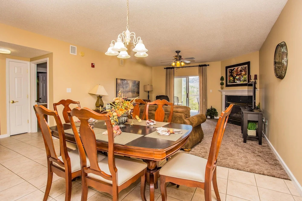 Whispering Pines 642