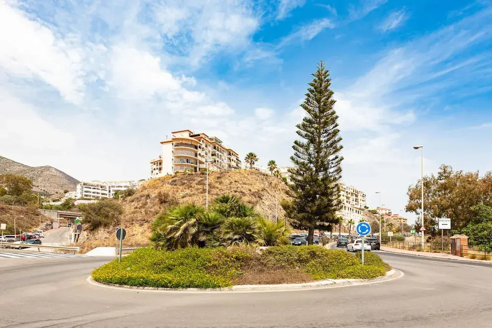 Sea View Apartment 2 Min Walk From the Beach