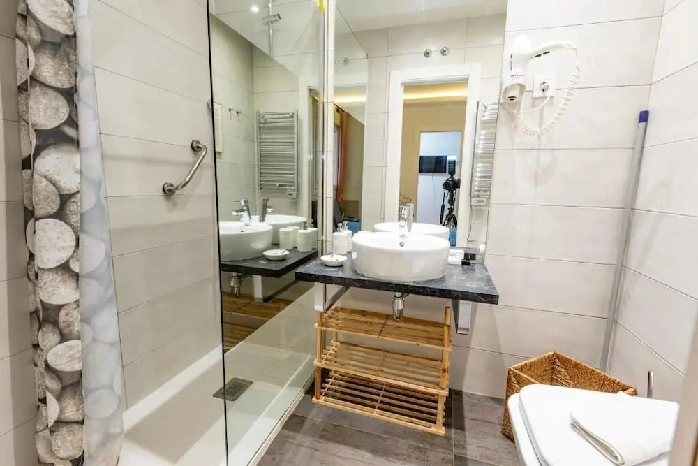 City Center Apartments Sol