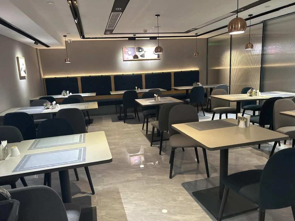 Home Inn Beijing Ping'anli Metro Station