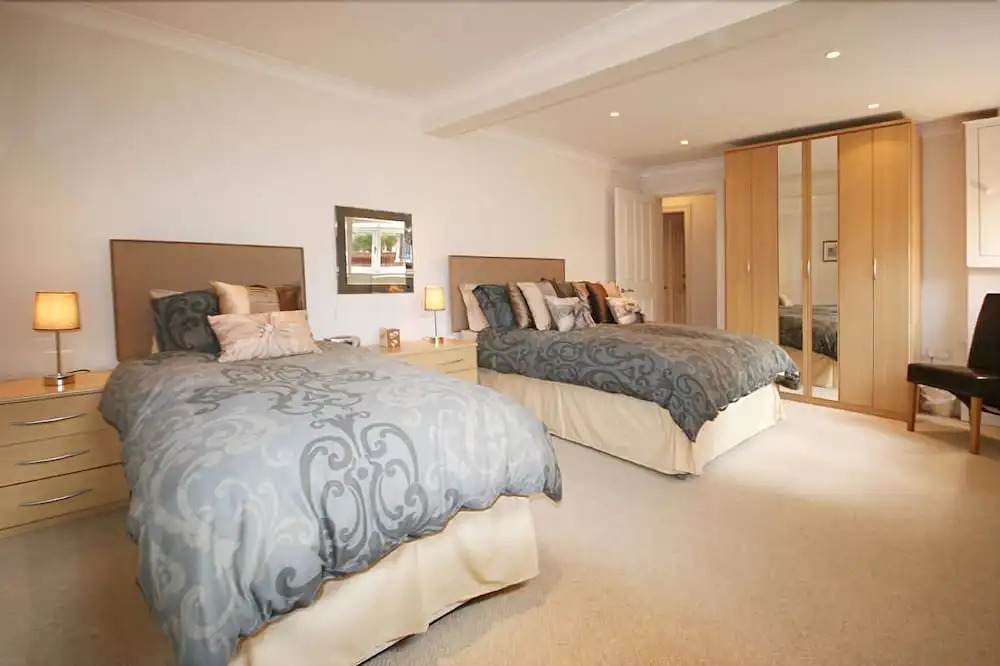 Langton Court Apartment