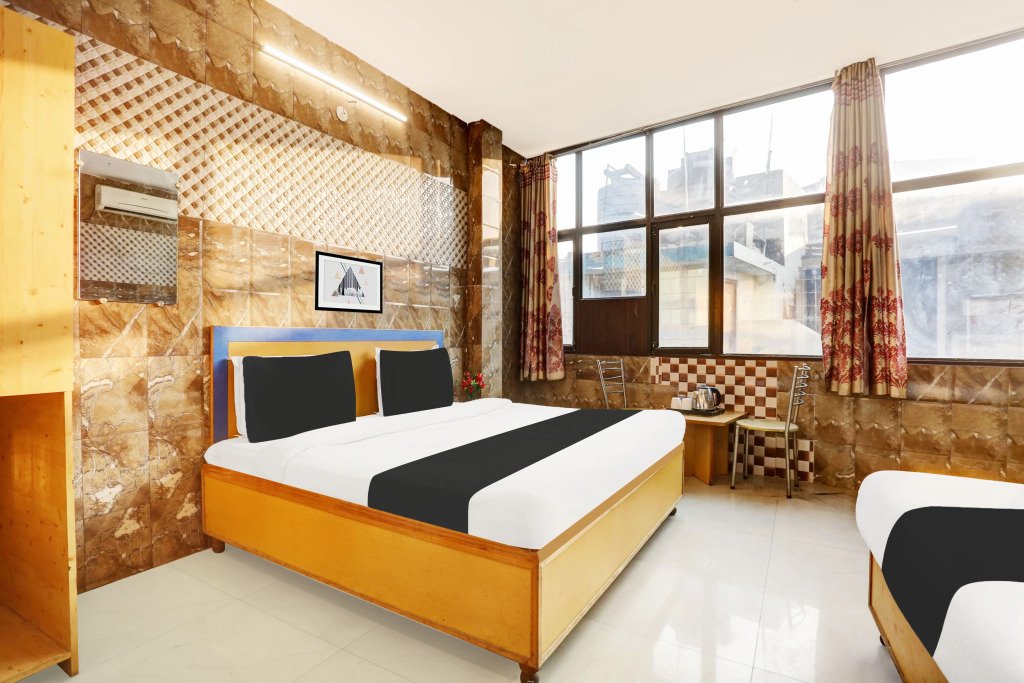 Hotel O Jammu Near Ragunath Bazaar Formerly GoodWill