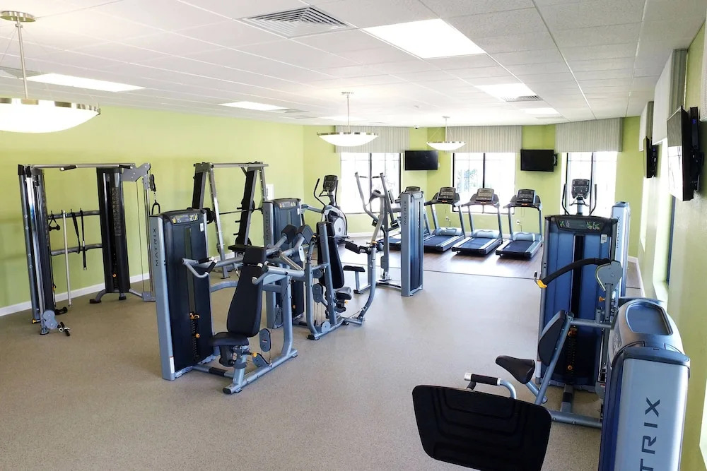 Cozy Retreat Near Disney: Apartment With Amenities