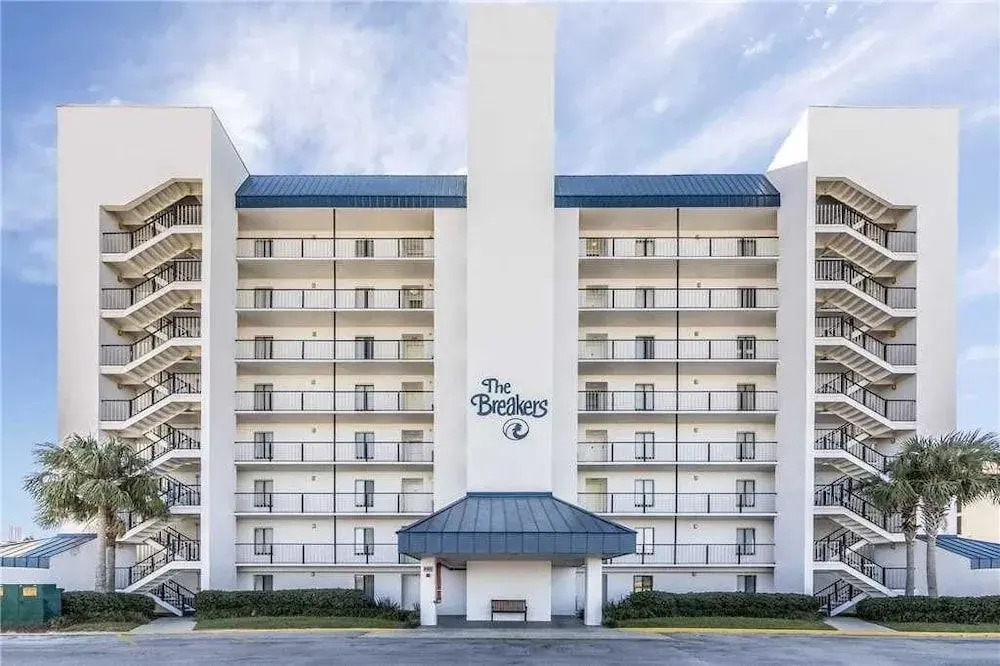 The Breakers 31 - 2 Br condo by RedAwning