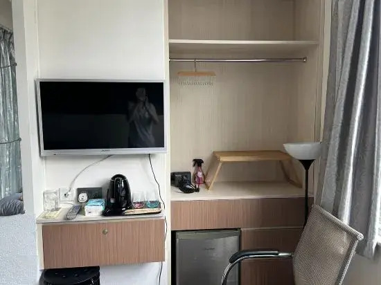 Feng Ge Shi Shang Hotel