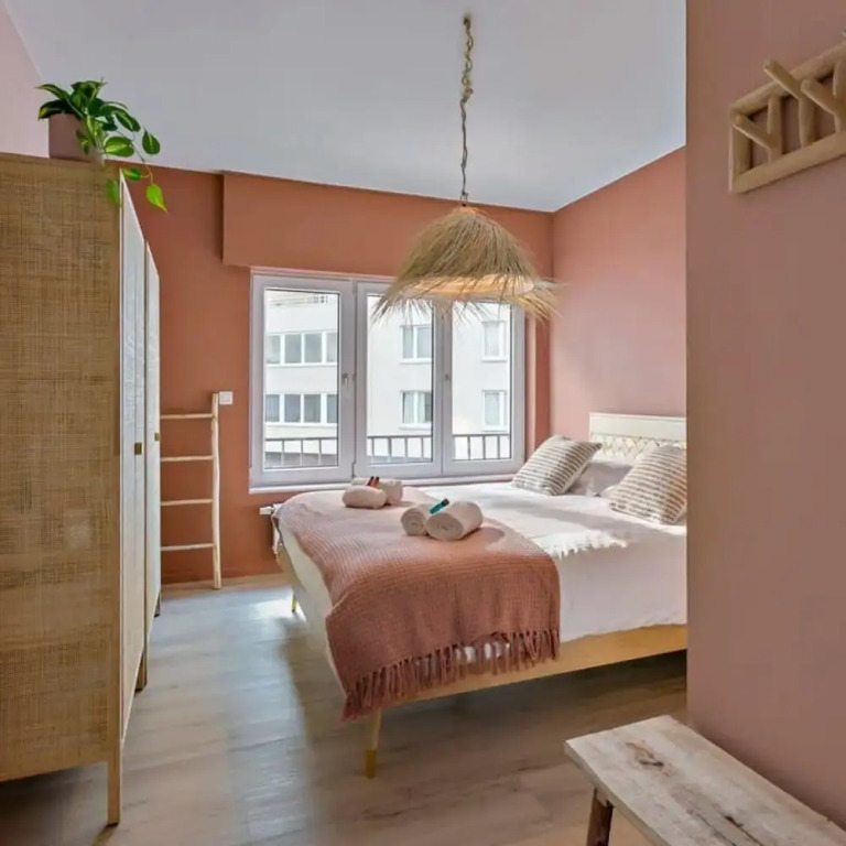 Stylishly Refurbished Apartment With sea View