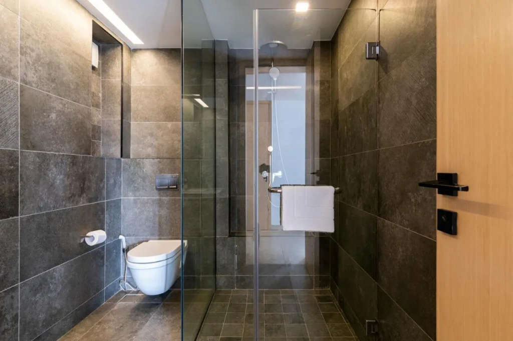 Purple Haze Luxury Apartments by AirCasa 2 and 3 Bedrooms