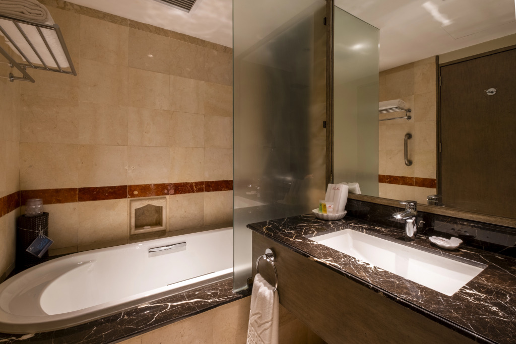 Waterfront Cebu City Hotel & Casino