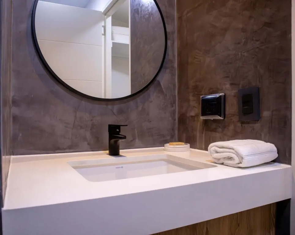 w Stylish 2BR in San Isidro