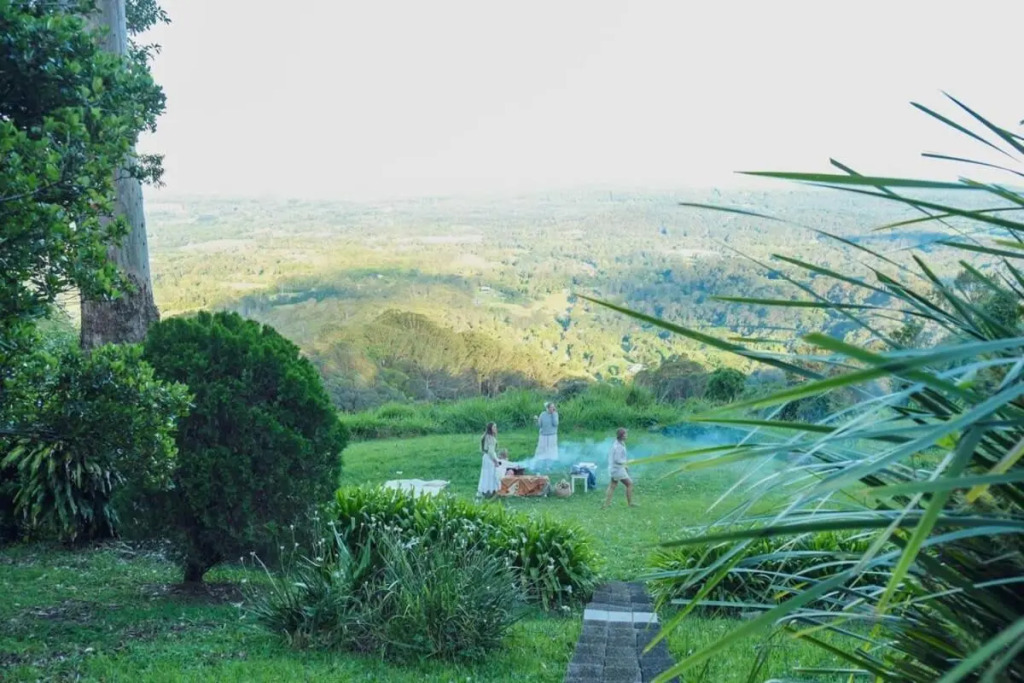 Beautiful Hinterland Retreat - A Family Retreat With Gorgeous Hinterland Views