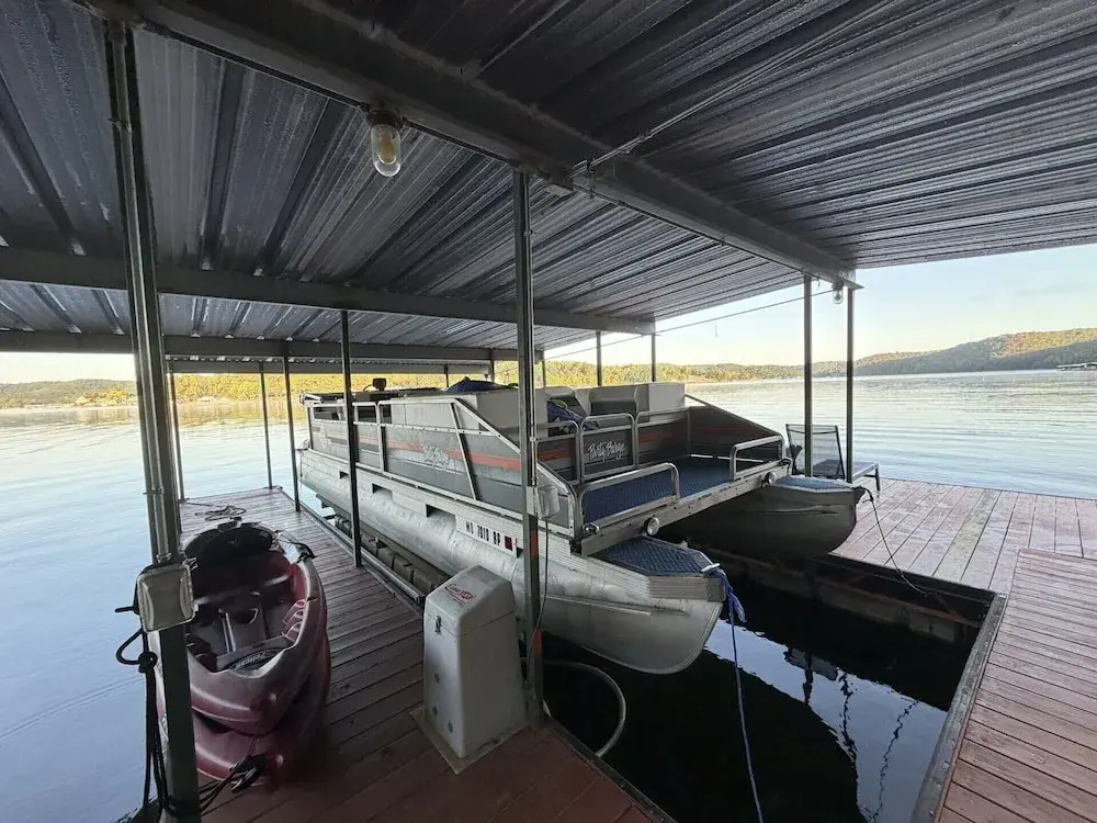 Quiet Cove, Private Dock, Fishing, Swimming, Boat Slip & Kayaks