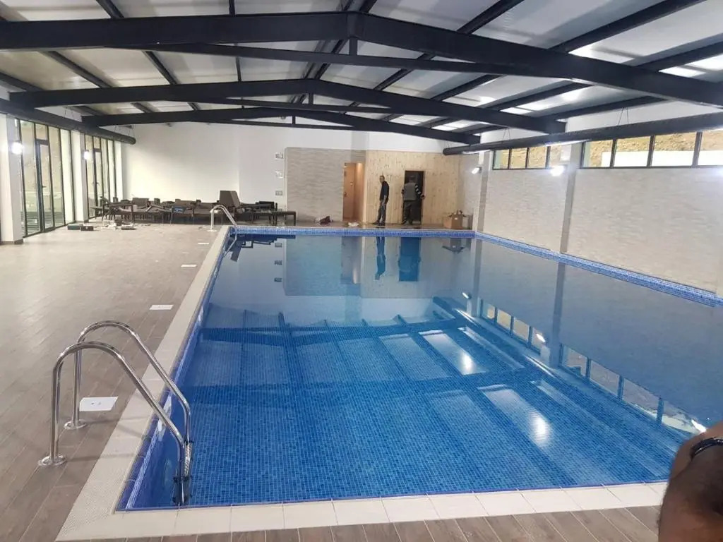 Hotel Crystal Residence R413