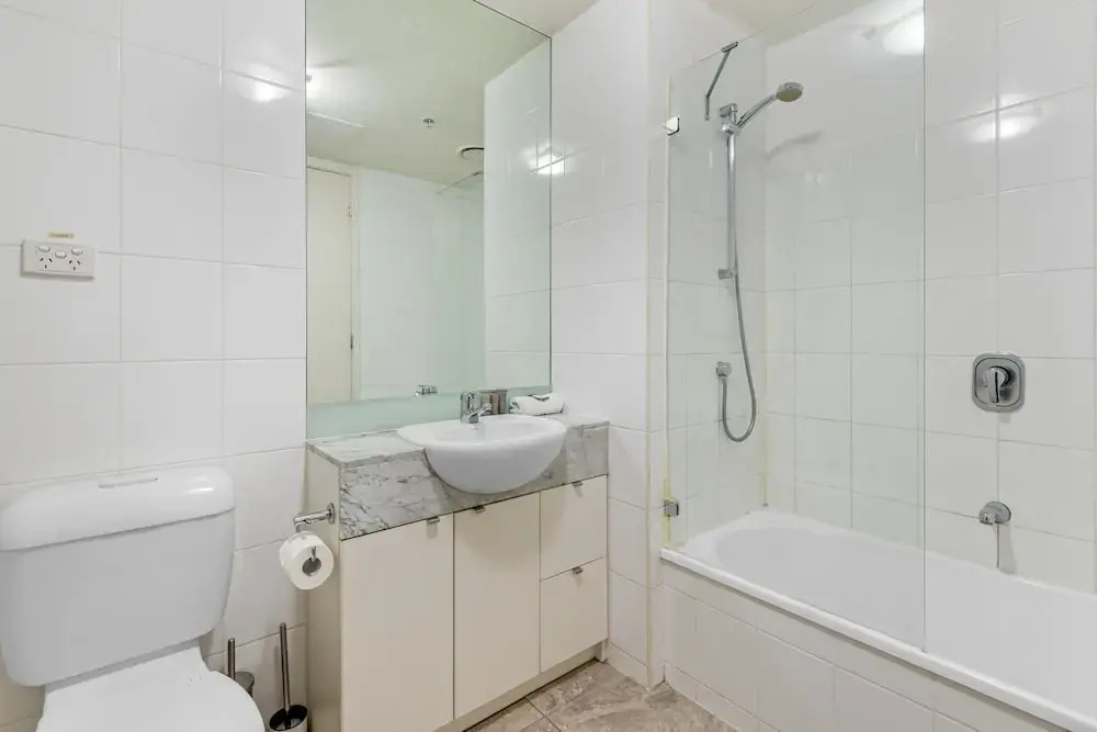 Luxe 2-bed Apartment With River Views Near Casino