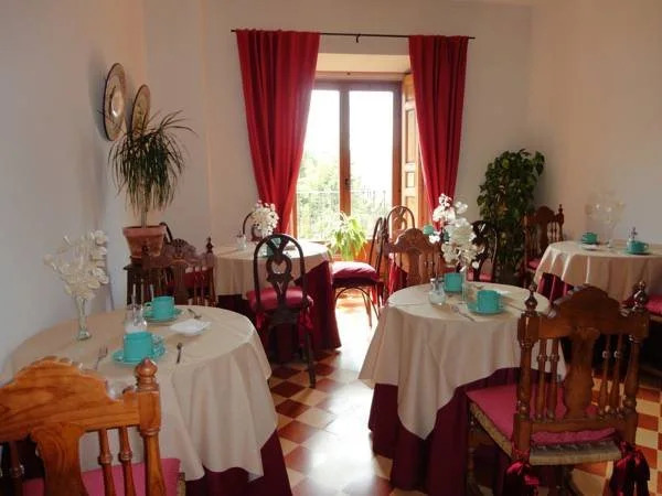 Hostal Puerta Medina