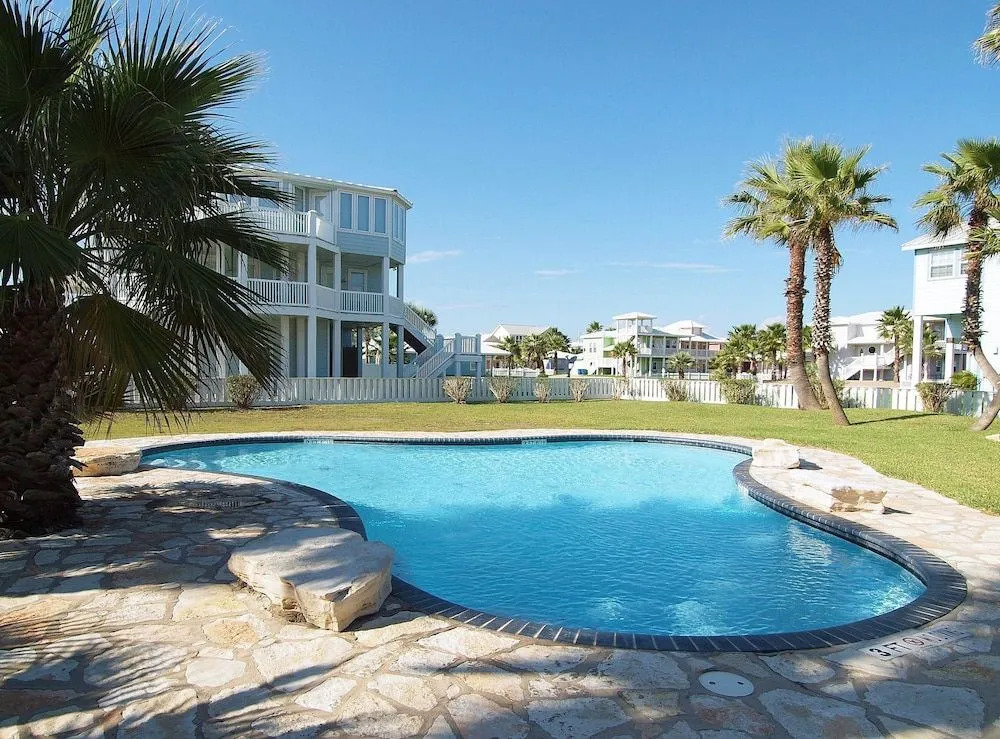 Blue Marlin Beach House MR217