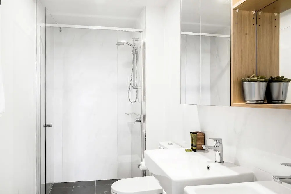 Adam + Eve - 2 Bedroom Luxury Apartment