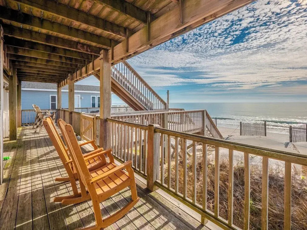 Sunflower Beach House by Topsail Realty