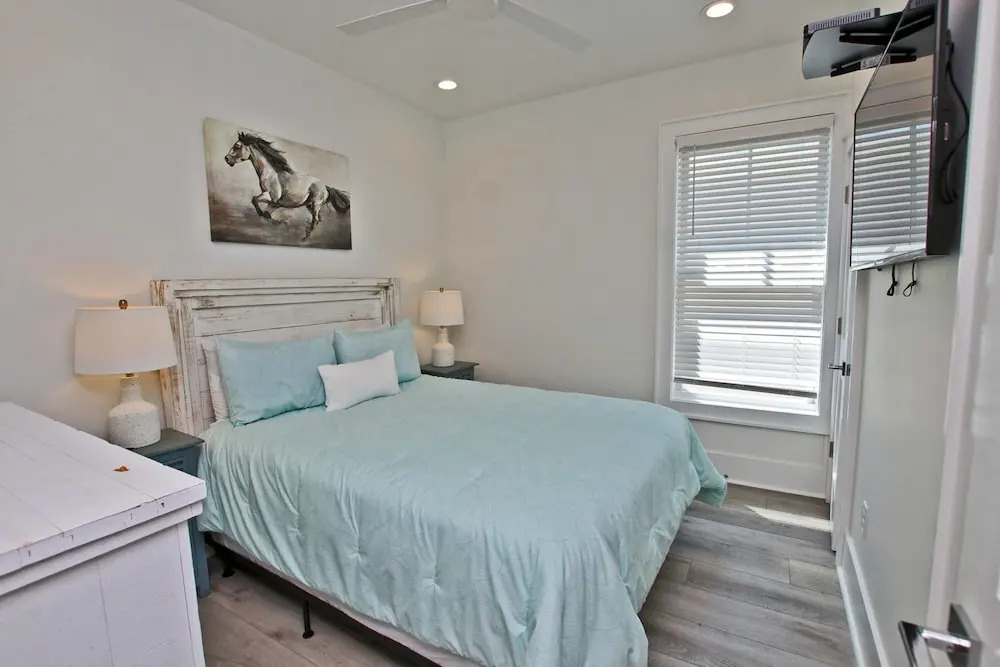 West Side Cottages U