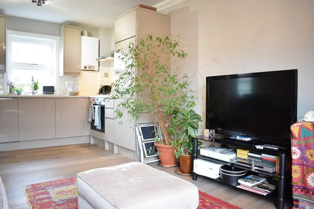 Spacious 1 Bedroom Apartment in Camberwell
