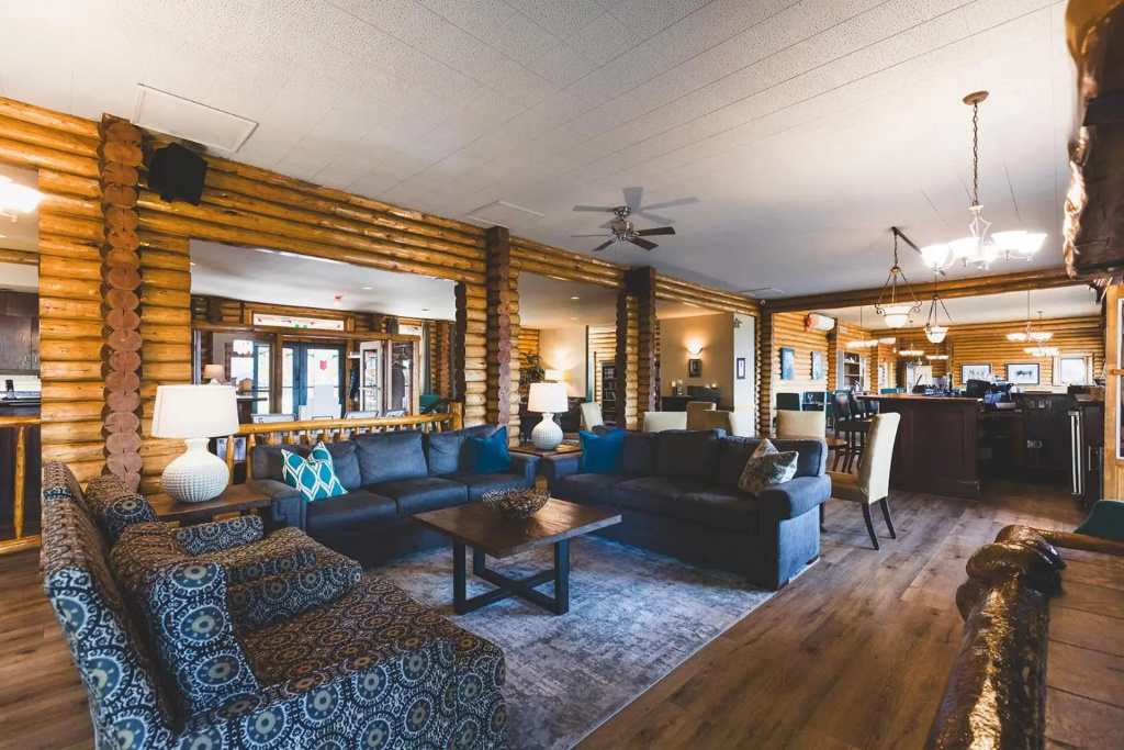 Overlander Mountain Lodge