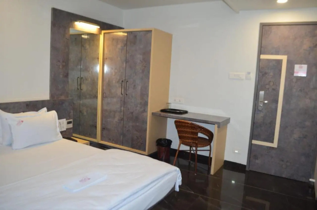 Hotel O2 Sangli