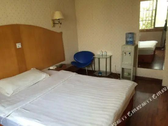 Xinming Hostel