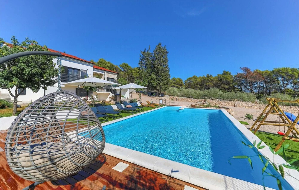 Awesome Home In Sibenik