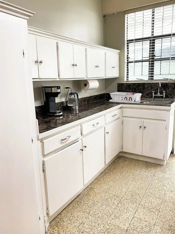 MJS on the Savannah- Spacious 2-bed Directly Across From the Savannah