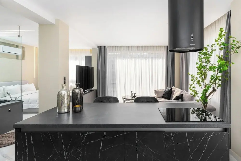 Ophelia Suites by halu!