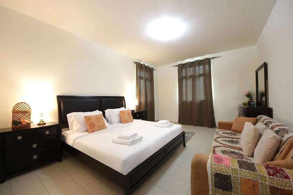 Signature Holiday Home-Masakin Al Furjan