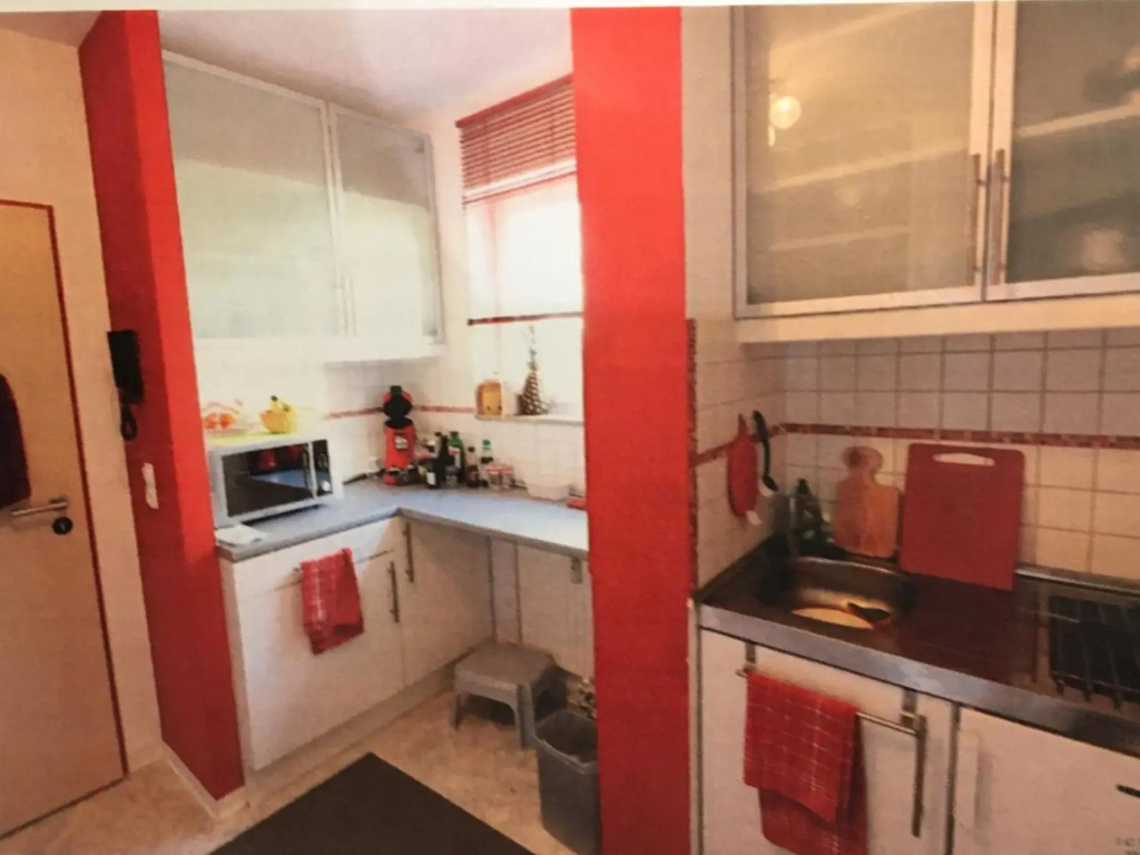 Zwei Zimmer Appartment mit Balkon und Stellplatz voll möbliert