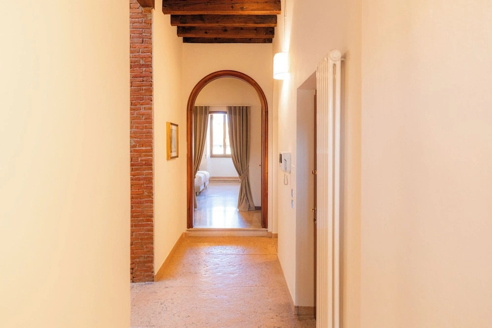 Casa Mazzanti - Affaccio su Piazza Erbe