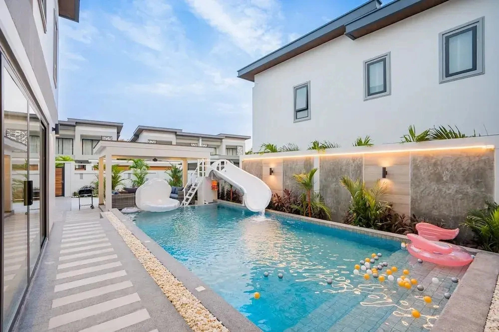 Serenity Jomtien Pool Villa