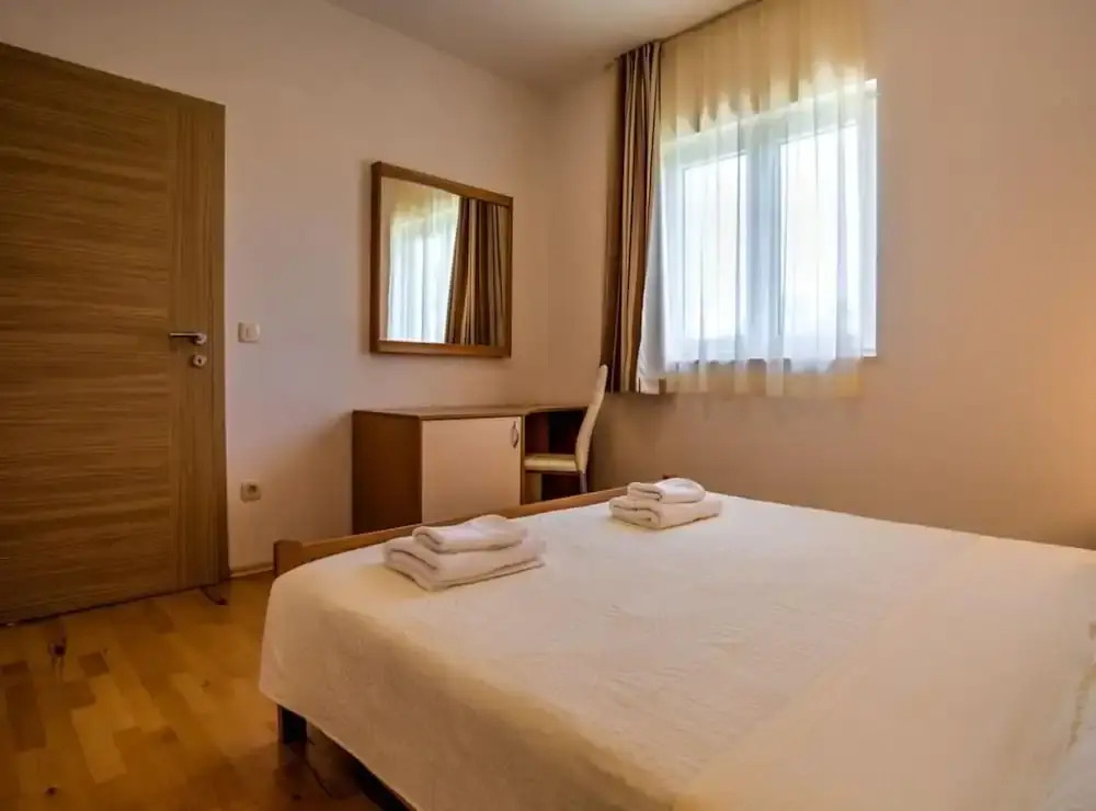 Wonderful Brsec Apartments with Sea View and Shared Pool