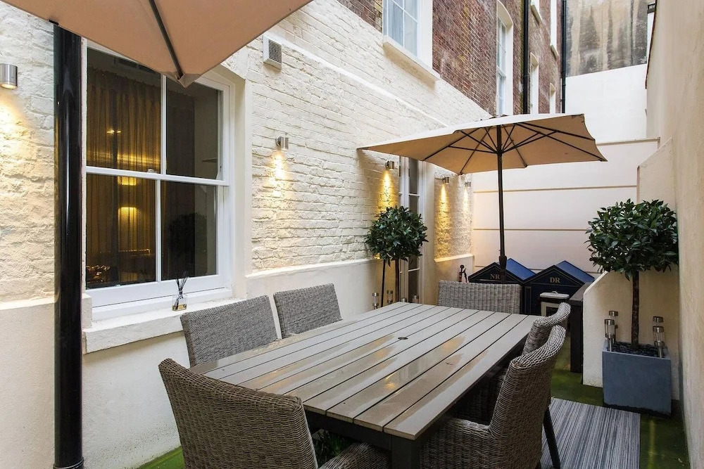 Exclusive 2BR Apartment In Covent Garden With Patio