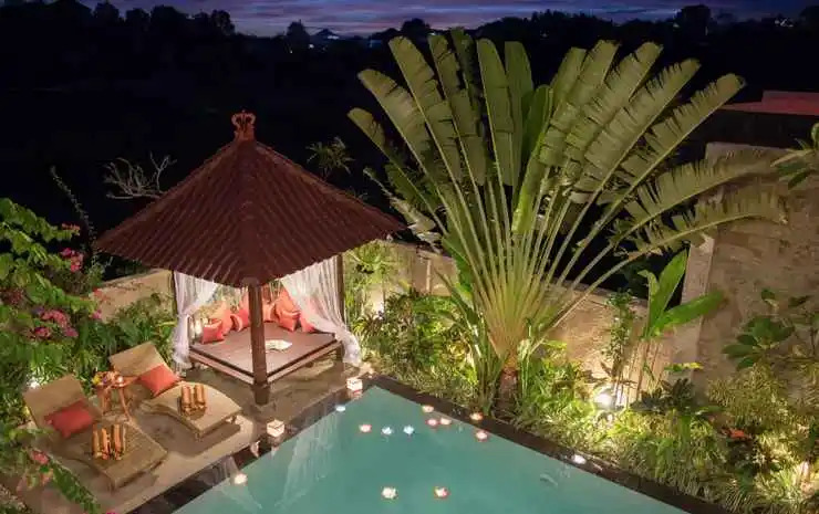 Cliffront Tropical Villa Cantik