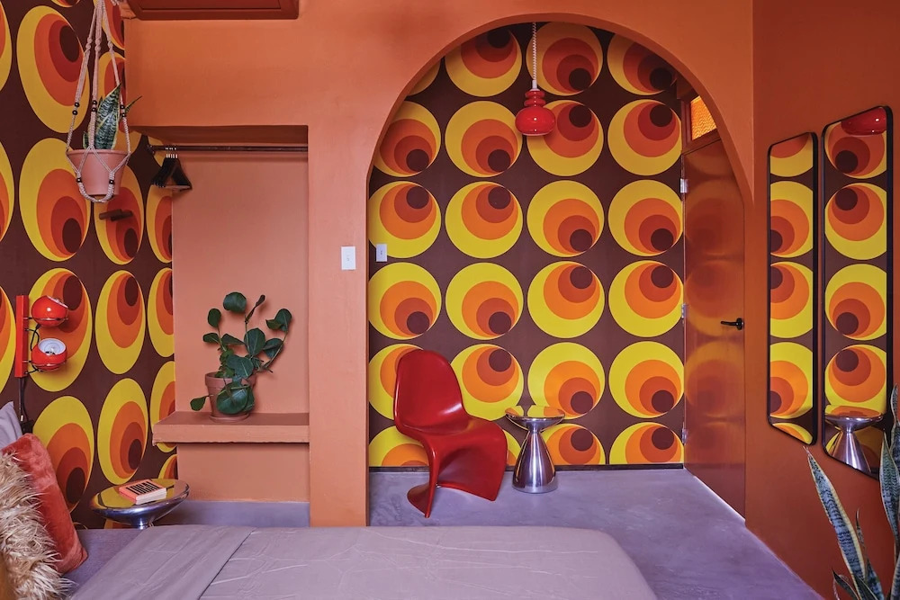 MOOD HAUS by DW - 70s Retro Stays