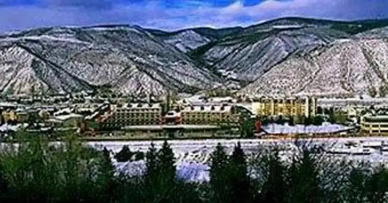 Seasons at Avon 520
