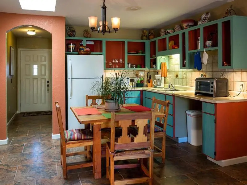 Cozy Cactus Inn