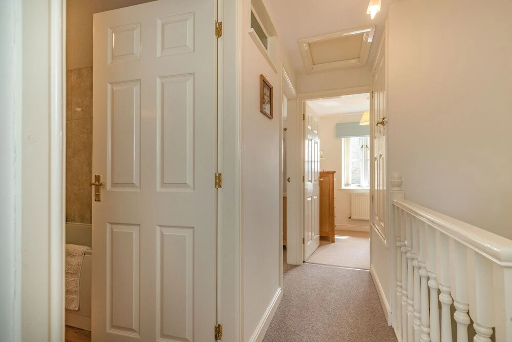 4 Aldelyme Court